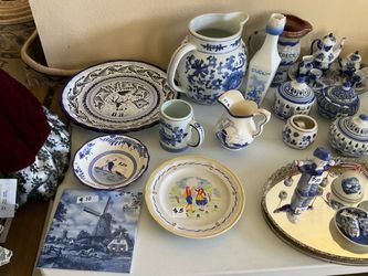 Delft blue collectibles
