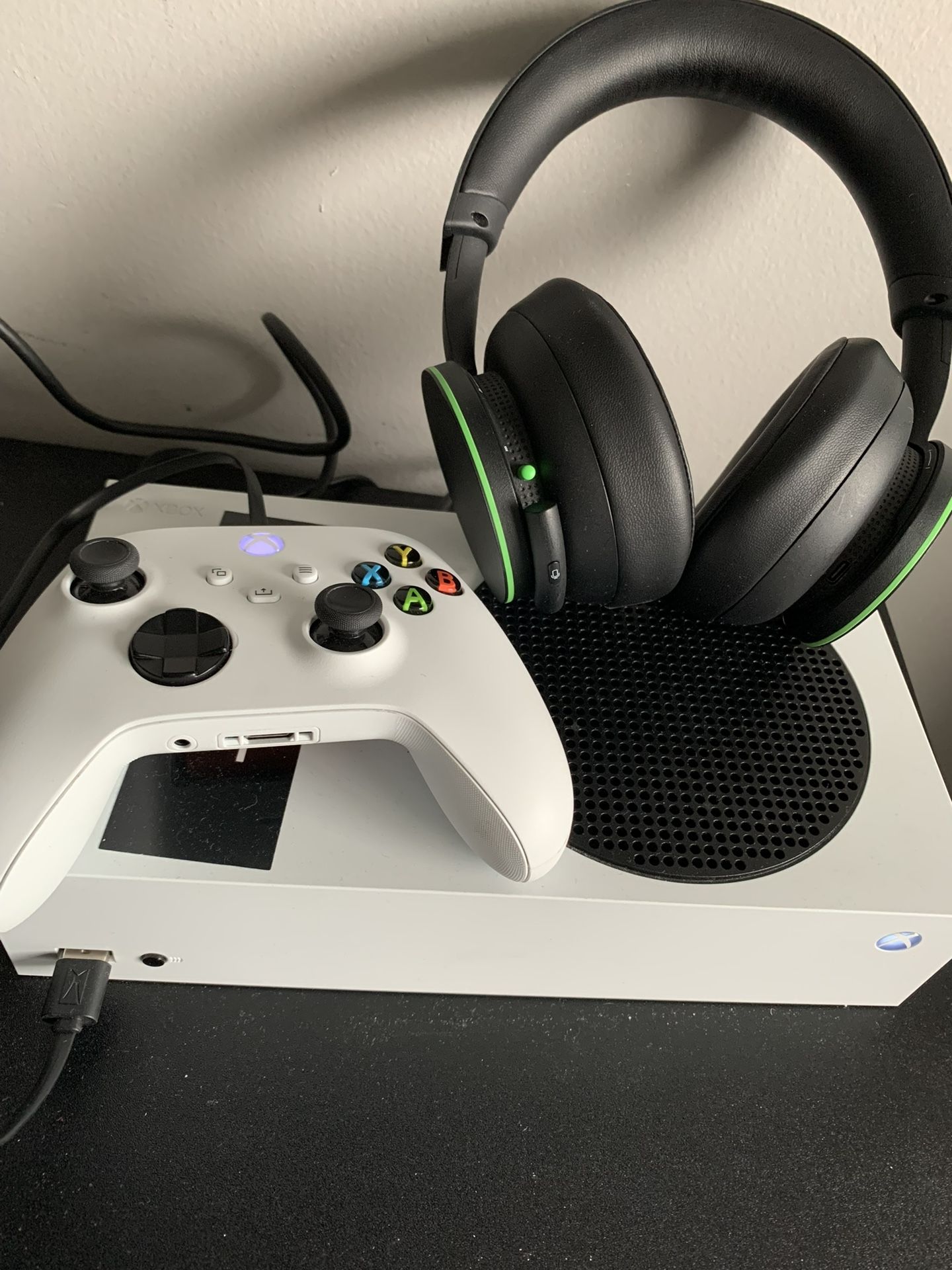 Xbox Series S With Controller And Headset Wireless