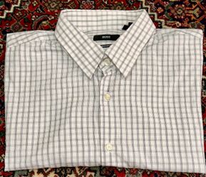 HUGO BOSS MEN’S REGULAR FIT BLACK/WHITE CHECKS  SIZE 17.5. (34/35)