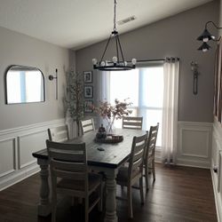 Dining Table & 6 Chairs 