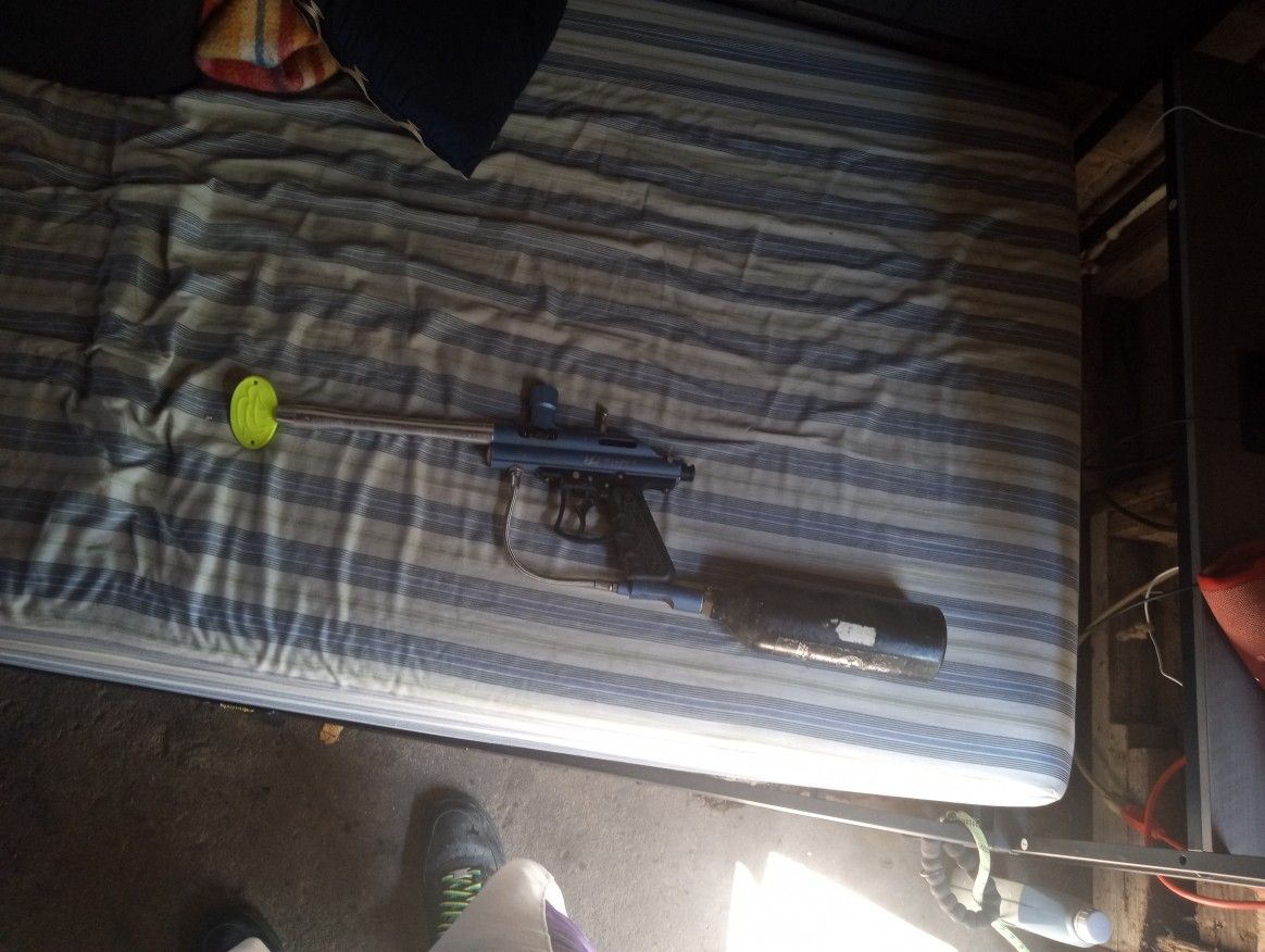 Paint Ball Gun 