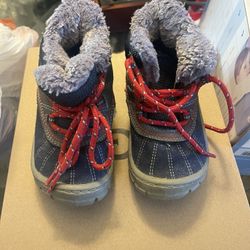 Oshkosh Sz 7 Booties