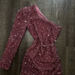 Pink Sequin Dress 🎀