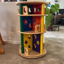 3-tier Children’s Rotating Bookshelf