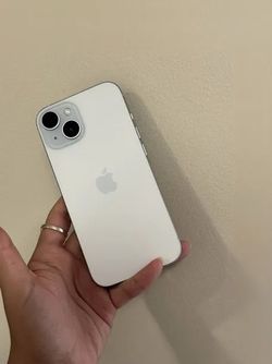 Apple iPhone 15 unlocked no sim restrictions White Dual Camera Smartphone