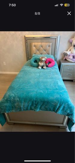 Silver Twin Bed Frame with Tufted Headboard