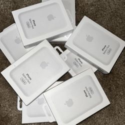 Apple Battery Pack New !