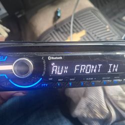 STEREO SONY CD AUX USB BLUETOOTH GOOD CONDICIÓN ABLO ESPAÑOL