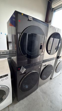 Washer and gas dryer tower laundry center gas