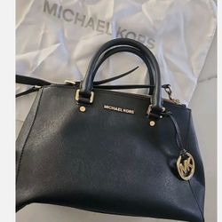 MICHAEL KORS Handbag Medium Black Leather Satchel