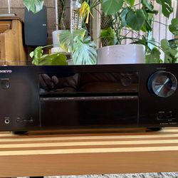 Onkyo TX-SR373 5.2 Channel AV Receiver with Remote