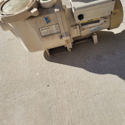 POOL PUMP