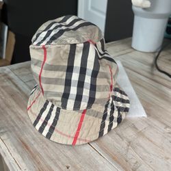 Burberry Bucket Hay -6 Months Child 