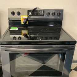 Brand Frigidaire LFEFTD stove 8KB 