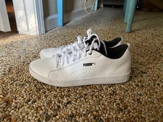 Puma ~ size 8 woman’s - Like new