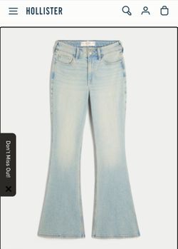 Hollister High-Rise Light Wash Star Pocket Flare Jeans