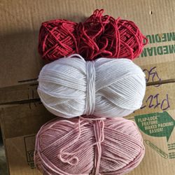 Red/pink/white Yarn