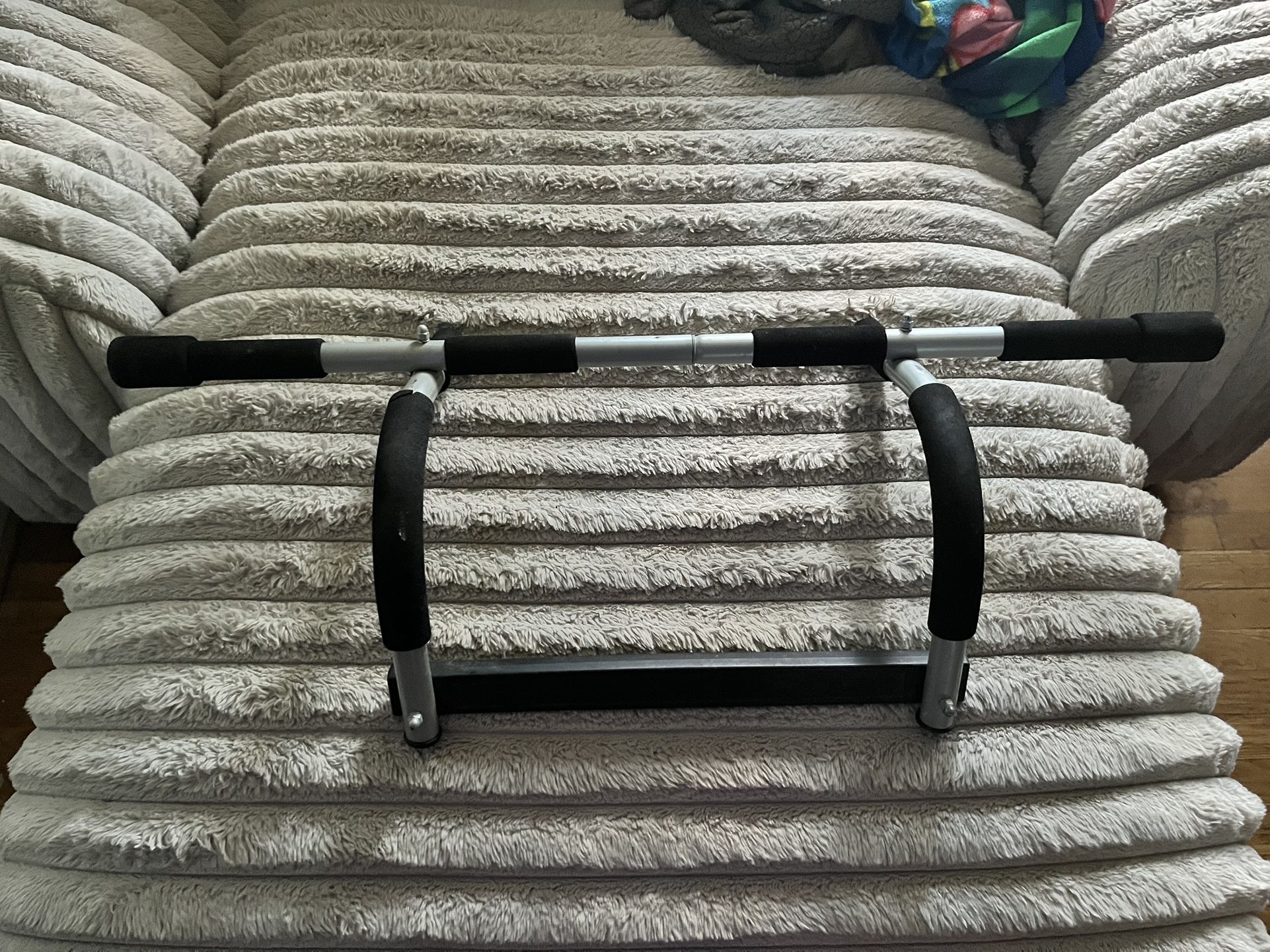 Indoor Pull-up Bar