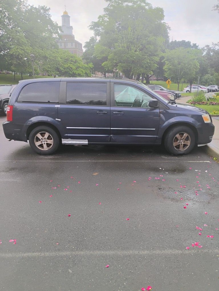 2008 Dodge Caravan