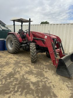 Tractor Mahindra