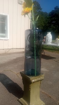 New recycled glass floor vase thick and elegant made in Portugal