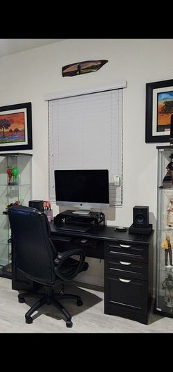Escritorio. Muebles de oficina