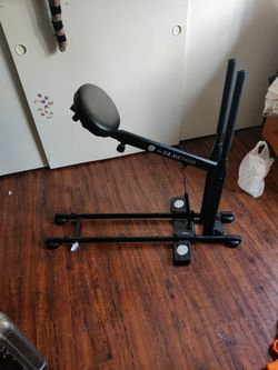 Excercise squat machine