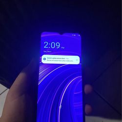 5G BLU Phone connected up to a year