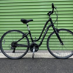 Trek Hybrid Road Bike 