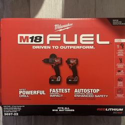 Milwaukee M18 Hammer Drill And Impact Driver Combo Kit 