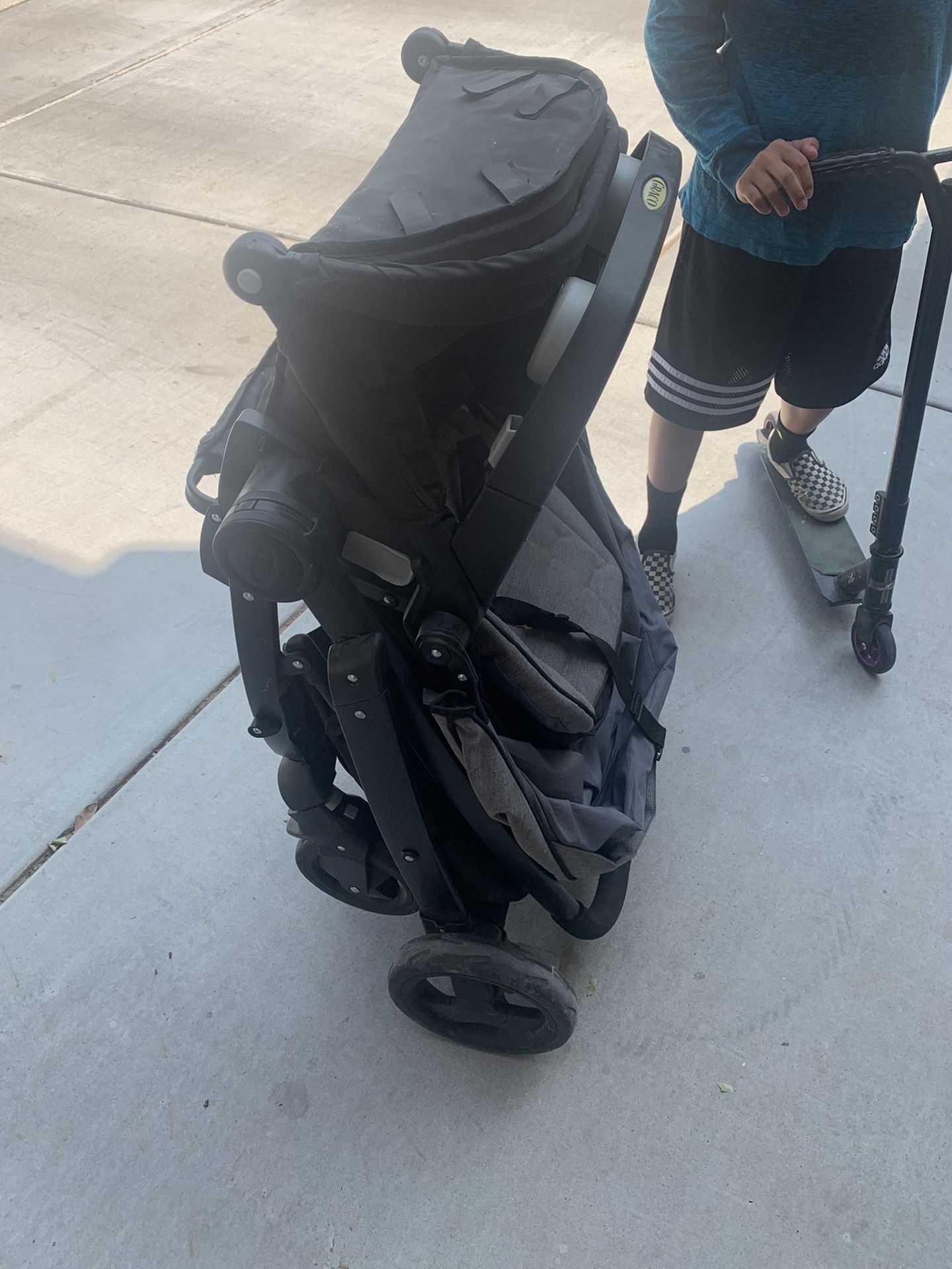 Graco fold up stroller