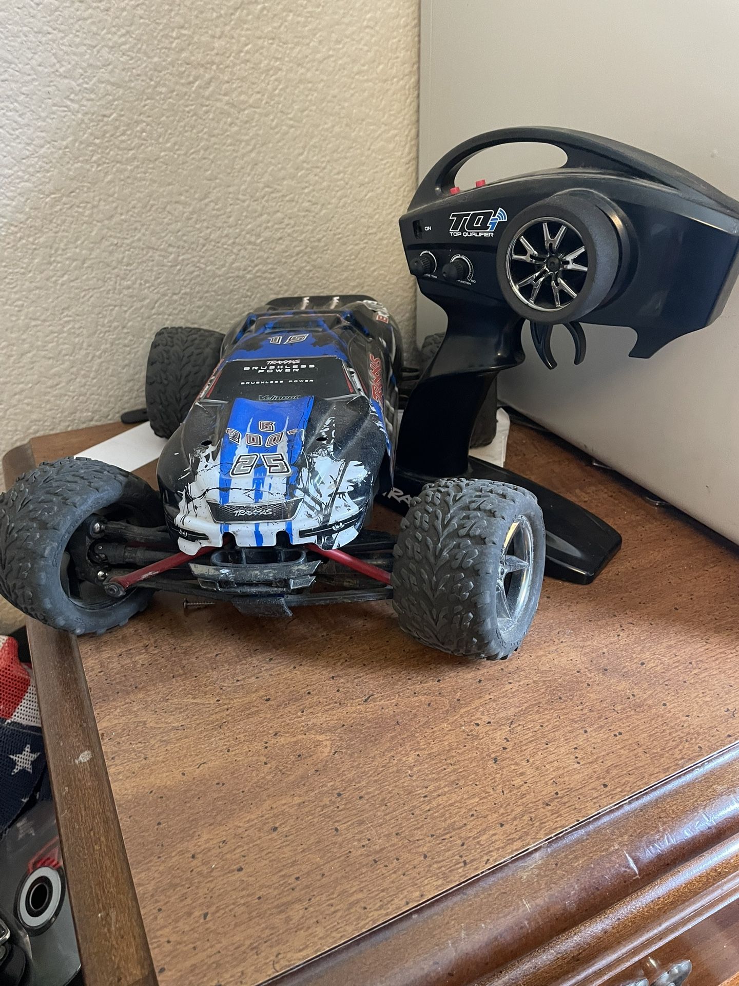 Traxxas Dirt Race Car