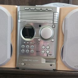 Philips Stereo System and CD Player