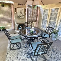 Patio Set Furniture With A FREE BRAND NEW UMBRELLA 