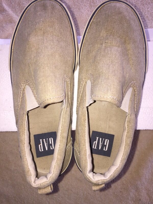 Boys' shoes, size 1