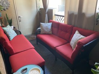 4 Pc Wicker Sectional patio set