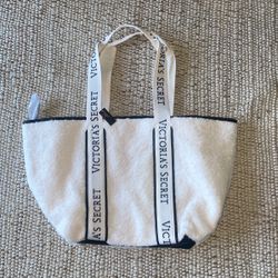 Victoria’s Secret Sherpa Bag