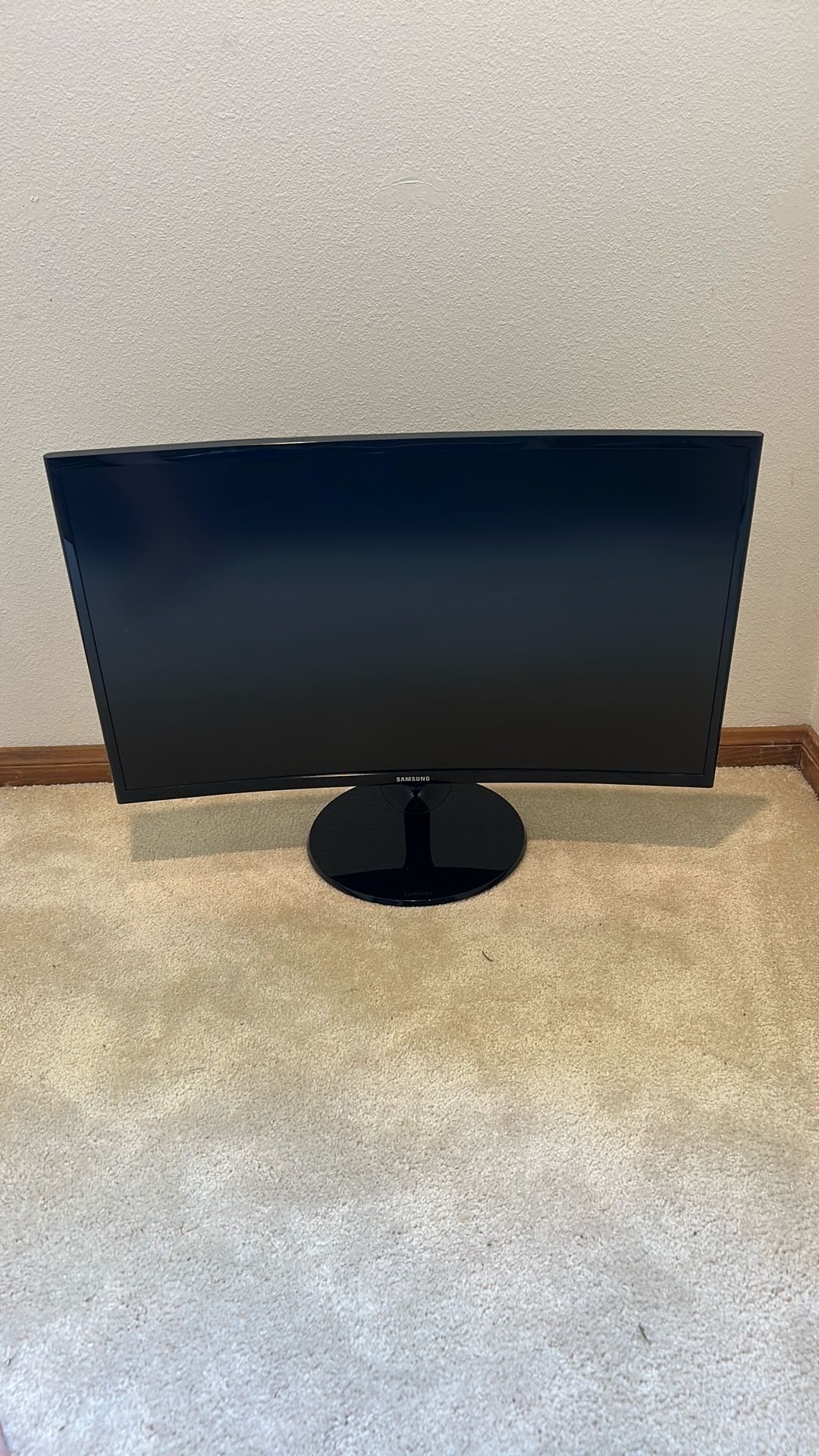 Samsung CF390 Series 27 inch FHD 1920x1080 Curved Desktop Monitor for Business, HDMI, VGA, VESA mountable