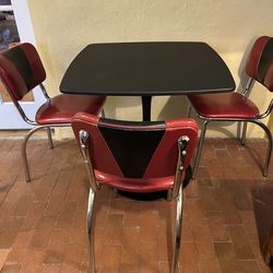 Retro Table And 3 Chairs