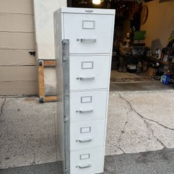 Lockable McDowell & Craig 5 Drawer File Cabinet