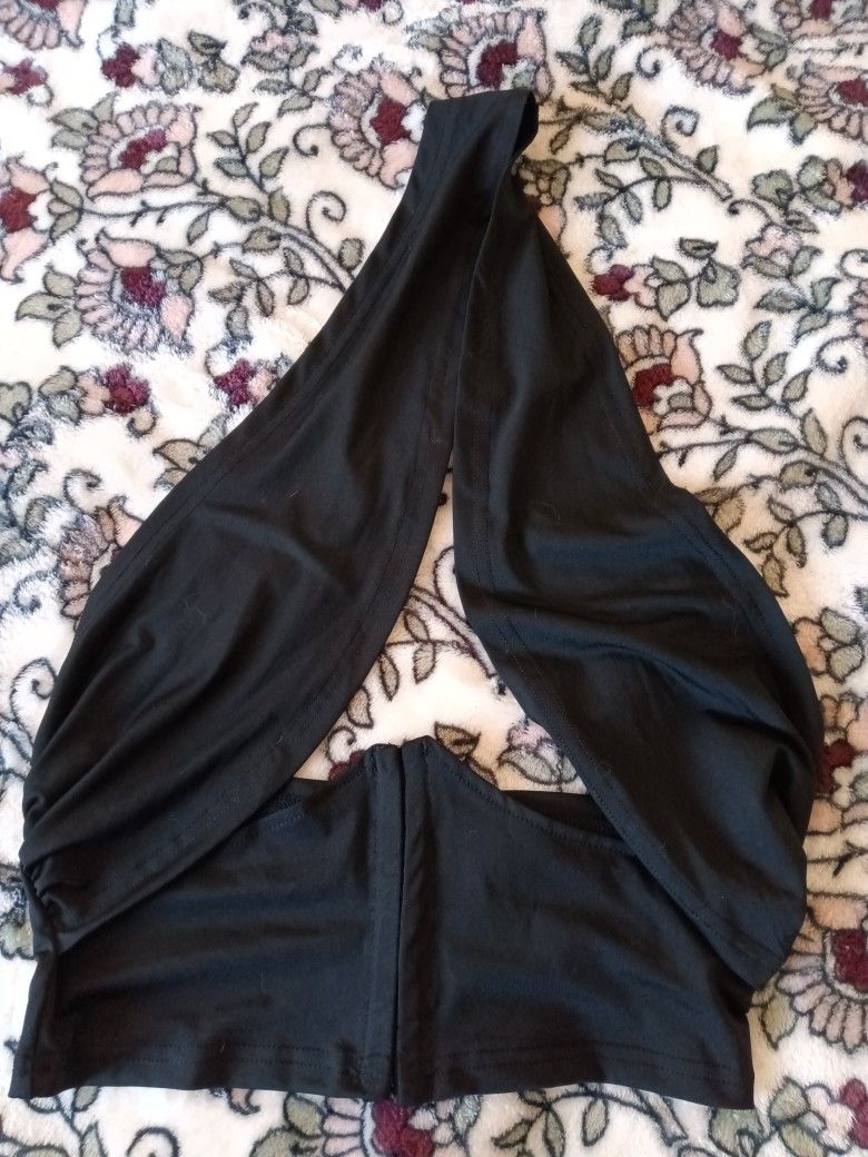 Cropped Halter Top