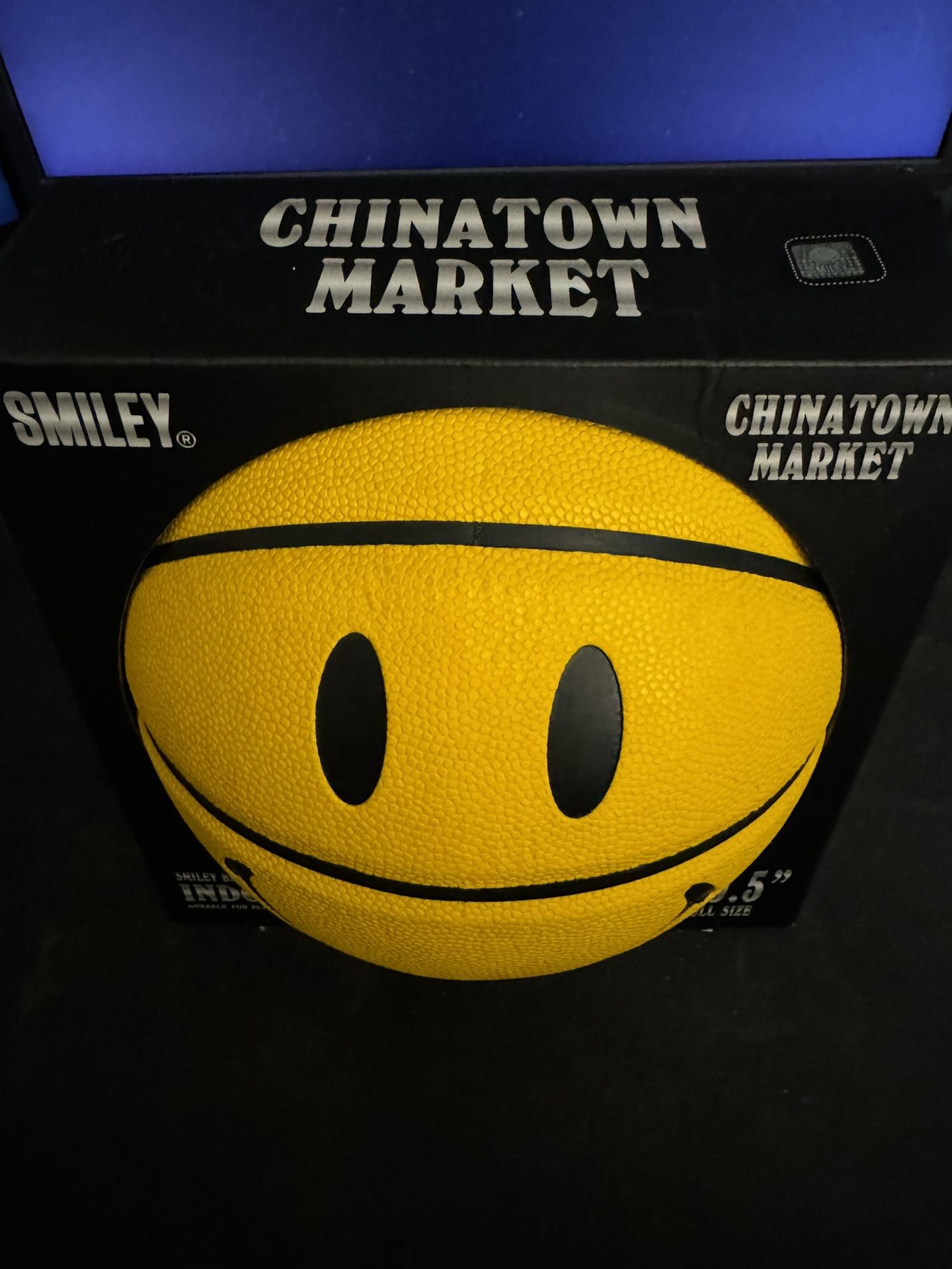 Chinatown Market Smiley Face Basketball