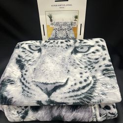 Animal Print Throw Blankets