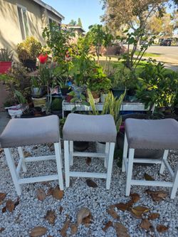 Beautiful white and gray bar stool by nathanJames H