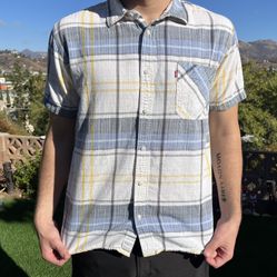 Levi Strauss Mens XL White, Blue, & Yellow Plaid Button Down Short Sleeve Shirt