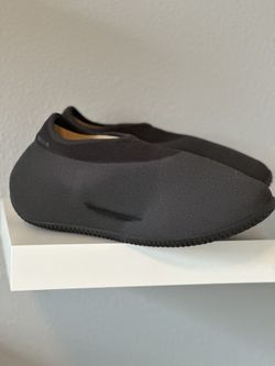 NEW!!! Yeezy KNIT Size 11