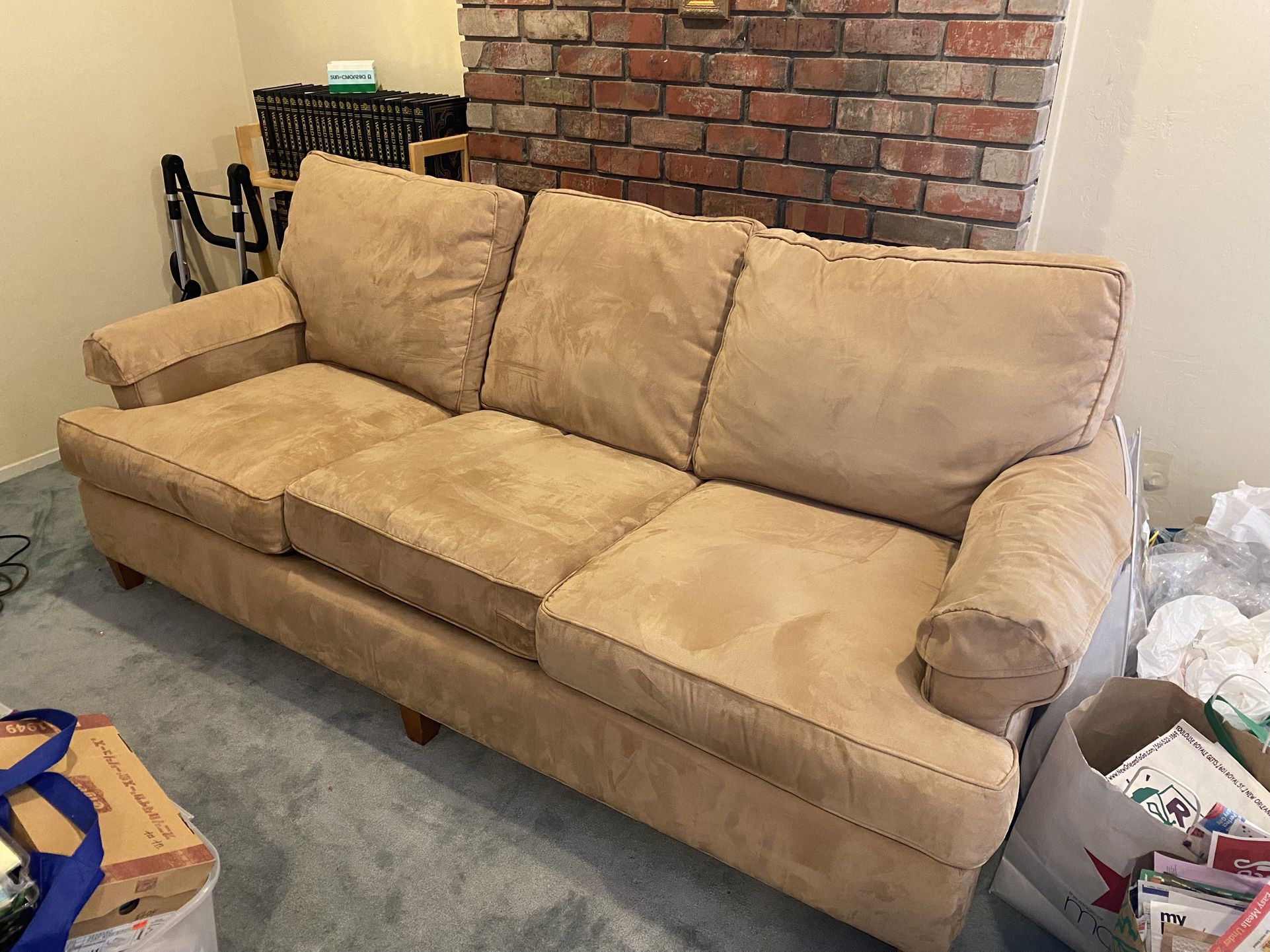 $250 Bassett Full Size couch/sofa, Beige/tan, Great Condition, $250