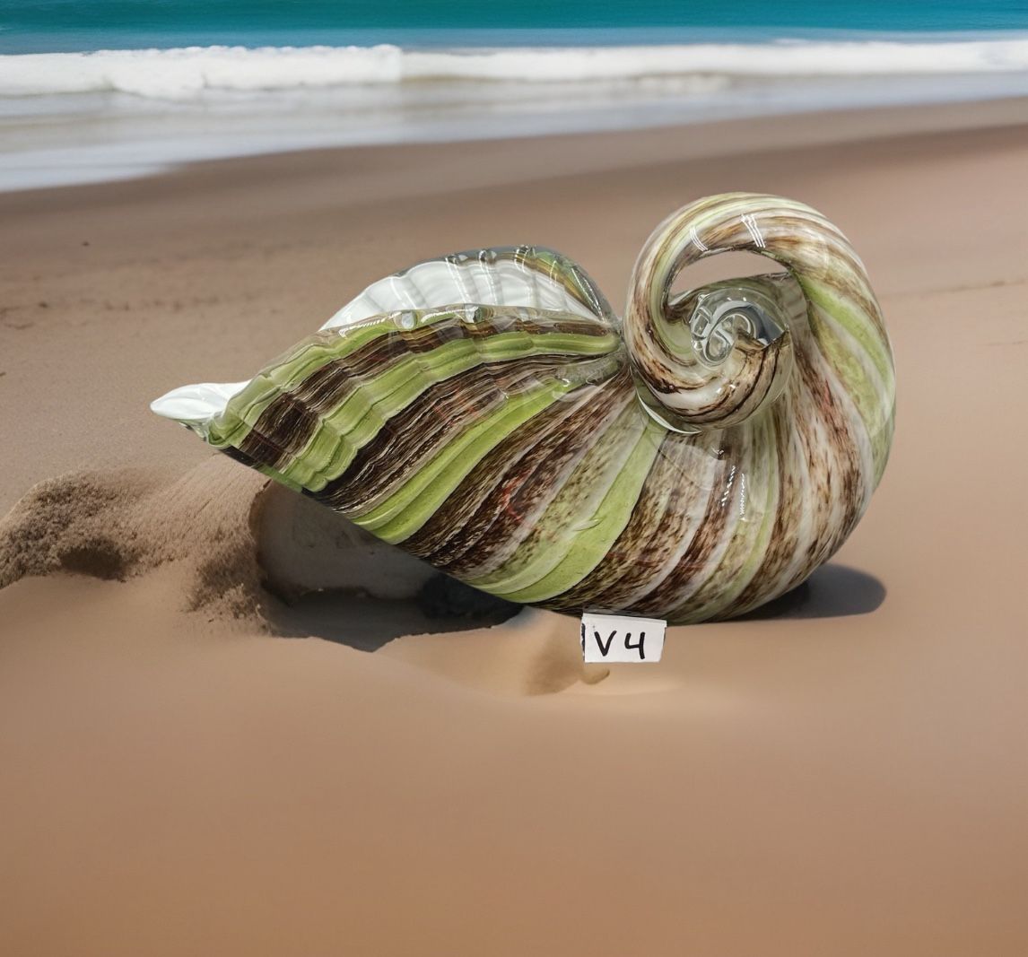 Lg Spiral Dynasty Glass Shell Stunning 11”across 6”H