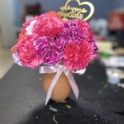 Mothers Day Floral Arrangements / Dia De Las Madres Flores