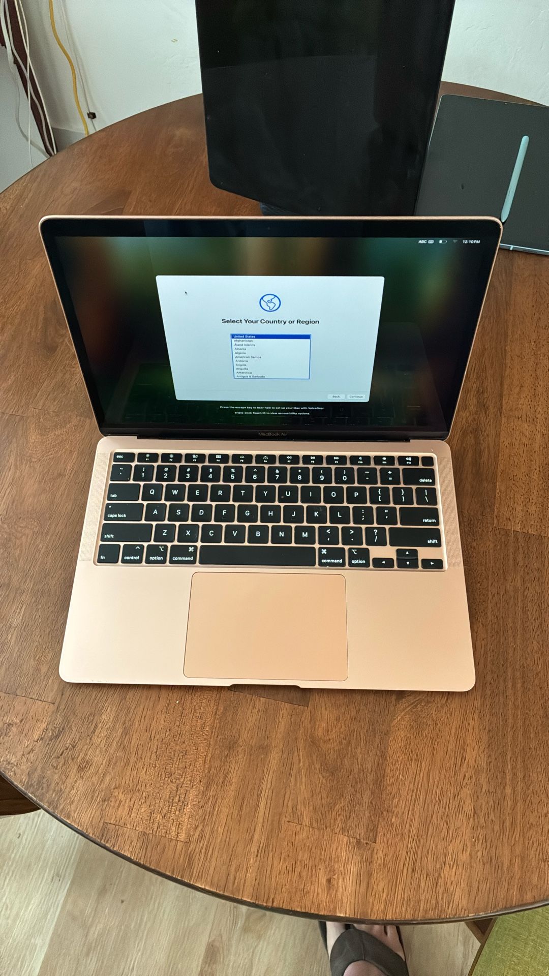 MacBook Air (Retina, 13-inch, 2020)
